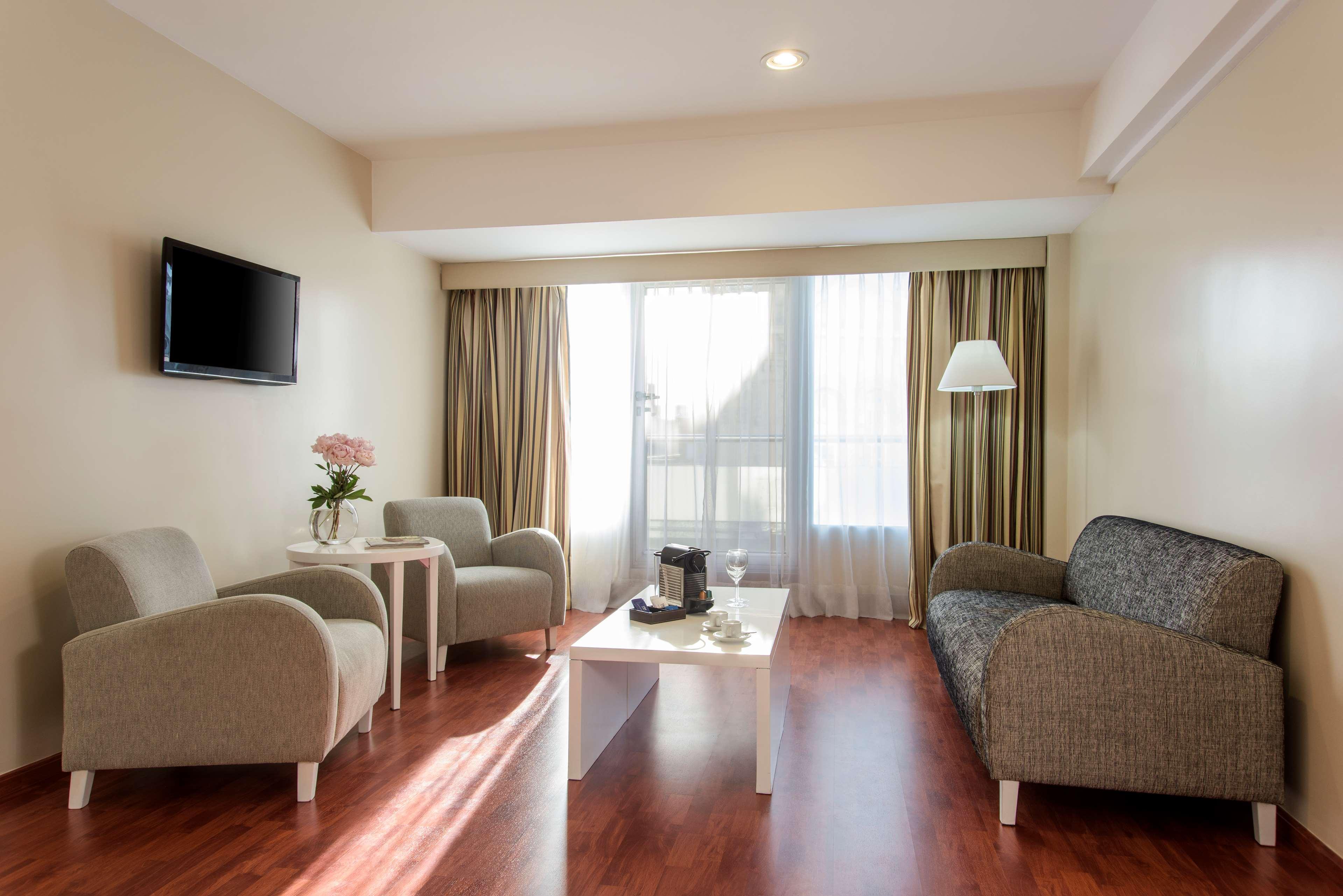 Hotel Nh Buenos Aires Latino Exteriér fotografie